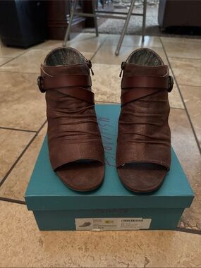 Blowfish Brown Open-Toe Ruffled Leather Mules with Buckle Straps
